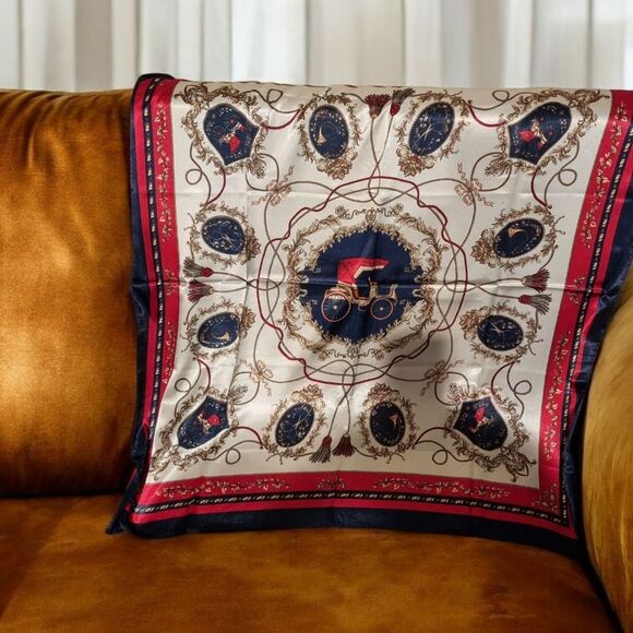 New "American Vintage" Elegant Baroque Carriage Ornate Silky Scarf - Picture 5 of 12